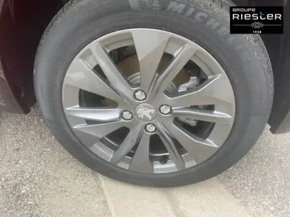 Photo 32 Peugeot 208  Electrique 50 kWh 136ch