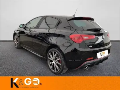 Photo 6 Alfa Romeo Giulietta 1750 TBI 240 CH TCT