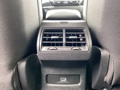 Photo 53 Citroën C4 Gén. III Ph1 C-Series 5