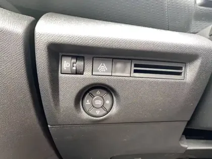 Photo 43 Citroën C4 Gén. III Ph1 C-Series 5