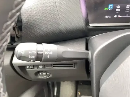 Photo 55 Citroën C4 Gén. III Ph1 C-Series 5