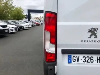 Photo 36 Peugeot Boxer  TOLE 3.3 T L2H2 BLUEHDI 140 S&S BVM6