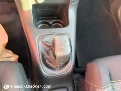 Photo 23 Citroën C3  BlueHDi 100 S&S BVM5 Graphic