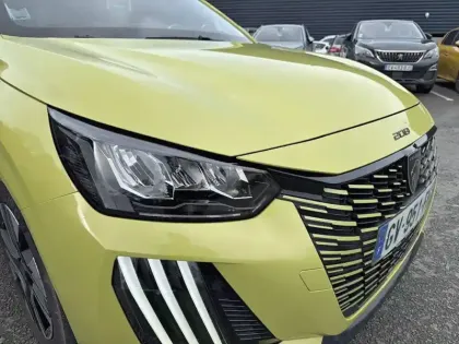 Photo 36 Peugeot 208  PureTech 100 S&S BVM6