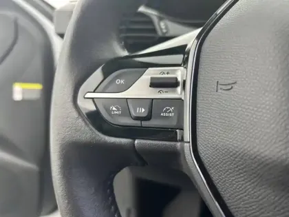 Photo 17 Peugeot 308  PureTech 130ch S&S EAT8