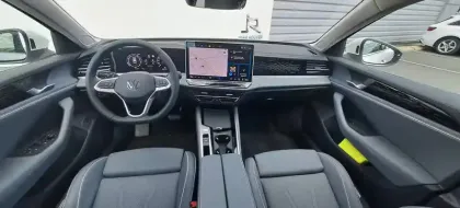 Photo 50 Volkswagen Passat  1.5 eTSI OPF 150 DSG7