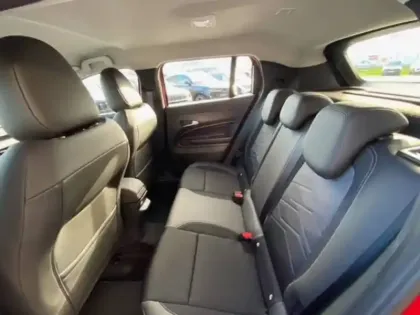 Photo 37 Jeep Avenger  1.2 Turbo T3 100 ch