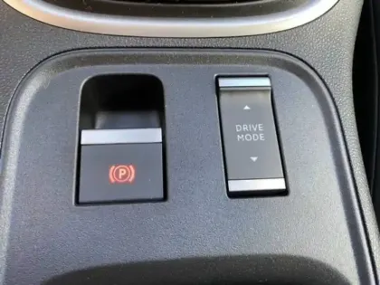 Photo 28 Jeep Avenger  1.2 Turbo T3 100 ch