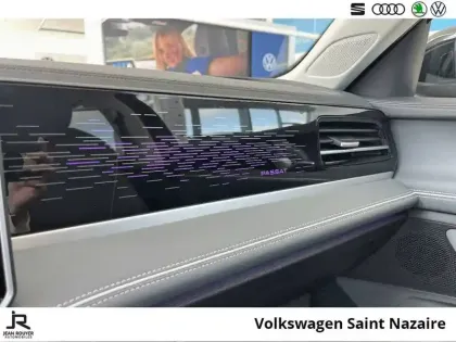 Photo 34 Volkswagen Passat  1.5 eTSI OPF 150 DSG7