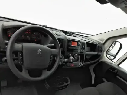 Photo 33 Peugeot Boxer  TOLE 3.0 T L2H2 BLUEHDI 120 S&S BVM6