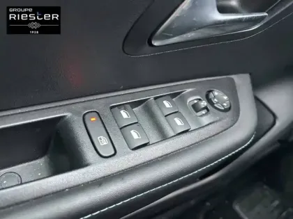 Photo 40 Peugeot 208  Electrique 50 kWh 136ch