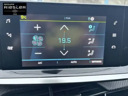 Photo 38 Peugeot 208  Electrique 50 kWh 136ch