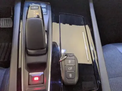 Photo 16 Peugeot 508  SW Hybrid 225 e-EAT8