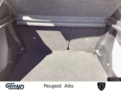 Photo 5 Peugeot 2008  PureTech 130 S&S BVM6