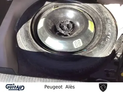 Photo 7 Peugeot 2008  PureTech 130 S&S BVM6