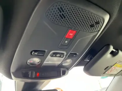 Photo 20 Peugeot 2008  Electrique 136 ch