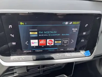 Photo 17 Peugeot 2008  Electrique 136 ch