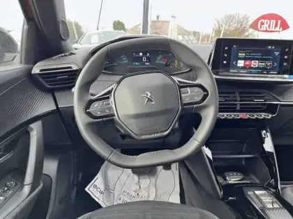 Photo 32 Peugeot 2008  Electrique 136 ch