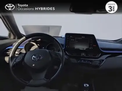 Photo 7 Toyota C-HR  122h Graphic 2WD E-CVT MY20