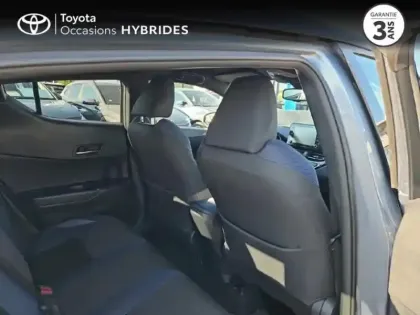 Photo 5 Toyota C-HR  122h Graphic 2WD E-CVT MY20