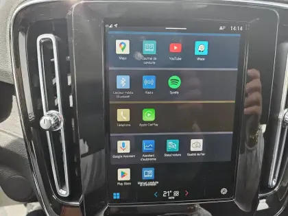 Photo 10 Volvo Xc40  Recharge 238 ch 1EDT