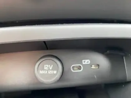 Photo 24 Volvo Xc40  Recharge 238 ch 1EDT