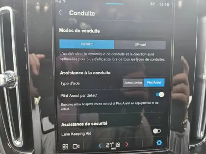 Photo 19 Volvo Xc40  Recharge 238 ch 1EDT