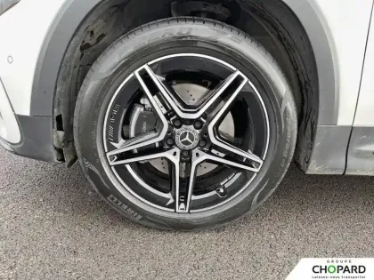 Photo 15 Mercedes GLB  200 d 8G-DCT