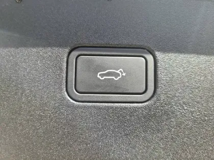 Photo 8 Volvo Ex30  Single Extended Range 272 ch 1EDT