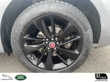 Photo 50 Jaguar F-Pace Gén. I (X761) Ph2 R-Dynamic SE 5