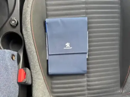 Photo 15 Peugeot 208  PureTech 75 S&S BVM5 Active