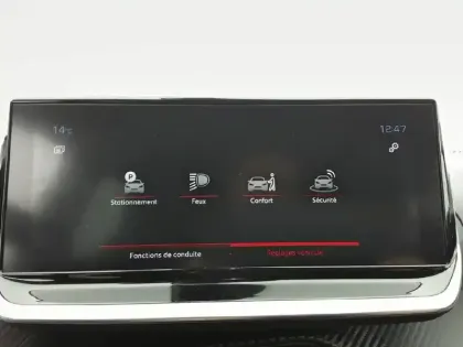 Photo 44 Peugeot 2008  BlueHDi 130 S&S EAT8