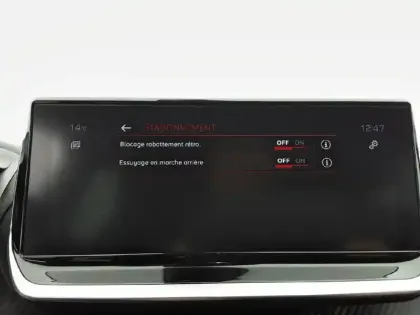 Photo 45 Peugeot 2008  BlueHDi 130 S&S EAT8