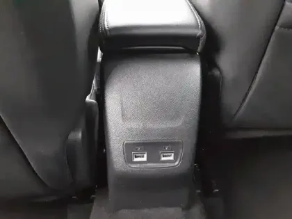 Photo 37 Peugeot 2008  BlueHDi 130 S&S EAT8