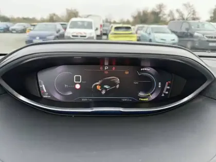 Photo 9 Peugeot 5008  Hybrid 136 e-DCS6