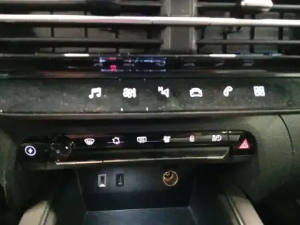 Photo 37 Citroën C5 aircross  Hybride Rechargeable 180 e-EAT8