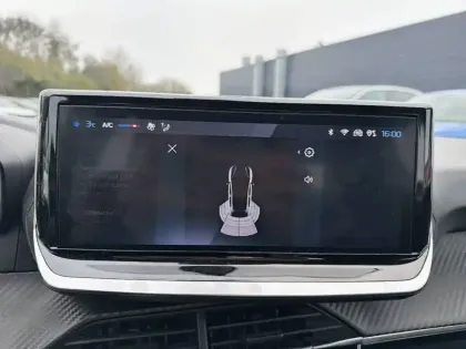 Photo 37 Peugeot 208  PureTech 75 S&S BVM5