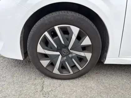 Photo 32 Peugeot 208  PureTech 75 S&S BVM5