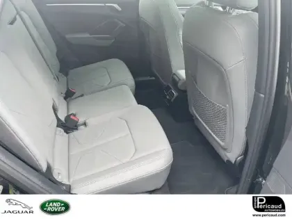 Photo 61 Audi Q3  45 TFSIe 245 ch S tronic 6