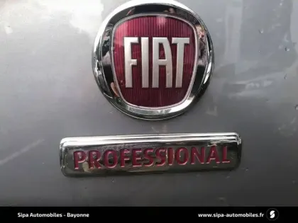 Photo 86 Fiat Scudo E- FOURGON 136 50 KWH COMPACT