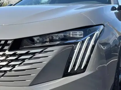 Photo 15 Peugeot 508  SW Hybrid 225 e-EAT8