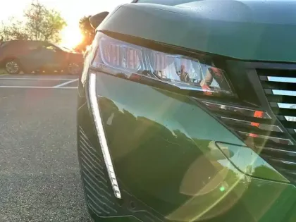 Photo 15 Peugeot 308  PHEV 180 e-EAT8