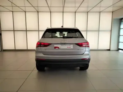 Photo 23 Audi Q3  45 TFSIe 245 ch S tronic 6