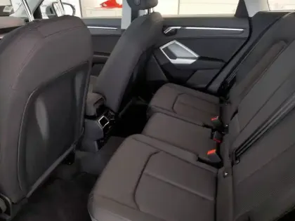 Photo 17 Audi Q3  45 TFSIe 245 ch S tronic 6