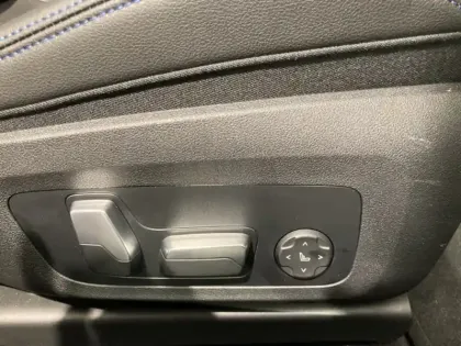 Photo 12 BMW Serie 2 Gén. II (G42) Ph1 M Sport 2