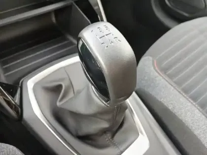 Photo 13 Peugeot 208  PureTech 75 S&S BVM5