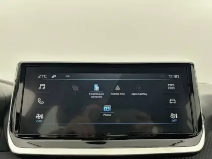 Photo 60 Peugeot 208  PureTech 75 S&S BVM5