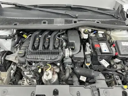 Photo 63 Peugeot 208  PureTech 75 S&S BVM5