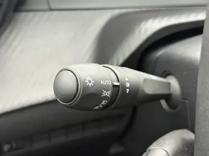 Photo 39 Peugeot 208  PureTech 75 S&S BVM5