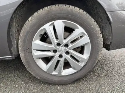 Photo 12 Peugeot Expert  FGN M BLUEHDI 145 S&S EAT8